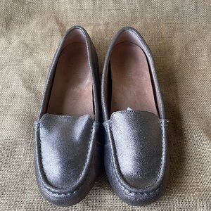 Vionic Women's Debbie Moccasin Flats Concealed Orthotic Arch Support Loafers
